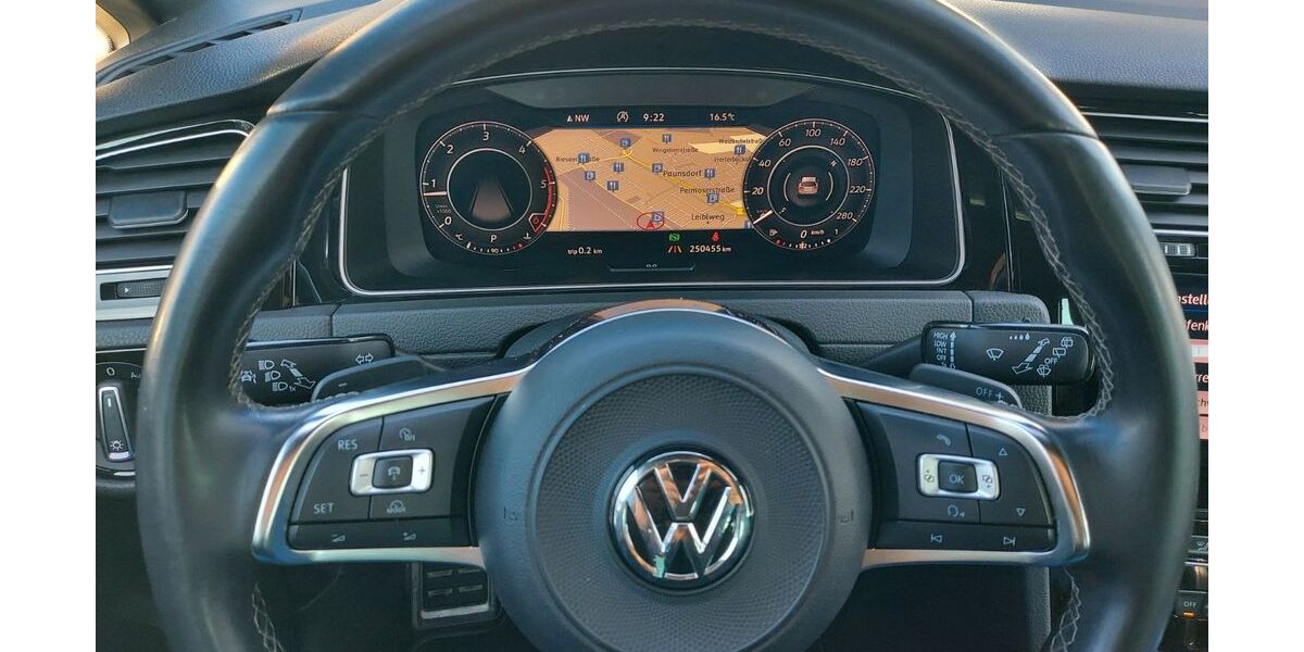 VW Golf 250.000 km 11.699 &euro; Leipzig 04328