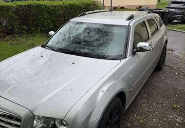 Chrysler 300C 236.979 km 1.000 &euro; Leipzig, Stadt 04357