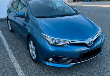 Toyota Auris Touring Sports 197.302 km 9.990 &euro; Leipzig 04315
