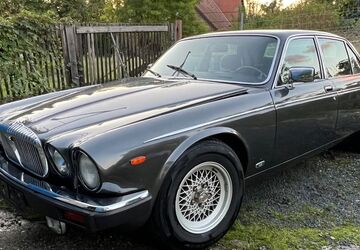Jaguar XJ 120.795 km 7.999 &euro; Groitzsch 04539