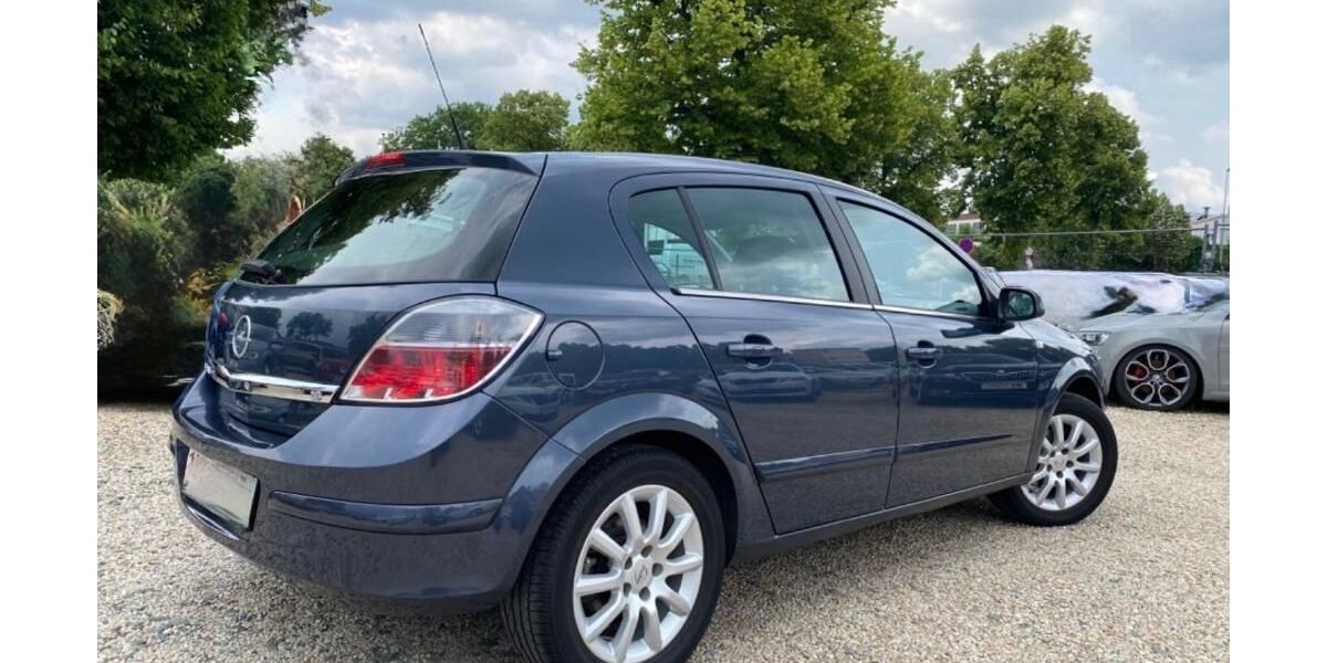 Opel Astra 83.570 km 6.800 &euro; Naunhof 04683