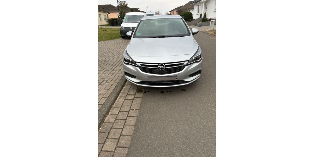 Opel Astra 128.578 km 7.950 &euro; Rötha 04571
