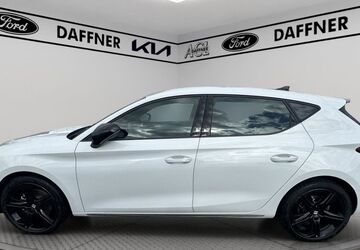 Seat Leon 2.416 km 26.380 &euro; Leipzig 04179