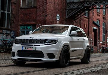 Jeep Grand Cherokee 14.000 km 189.000 &euro; Pegau 04523