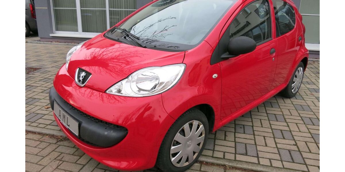 Peugeot 107 75.000 km 3.490 &euro; Lucka 04613