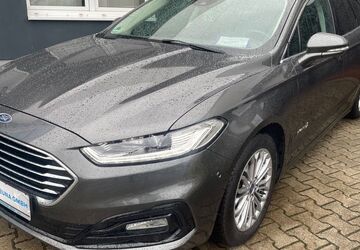 Ford Mondeo 87.998 km 17.899 &euro; Leuna 06237