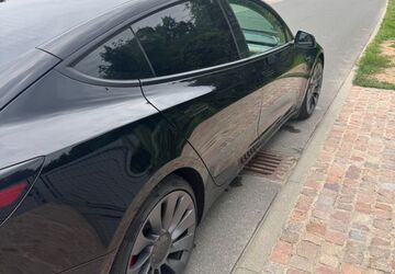 Tesla Model 3 107.000 km 26.444 &euro; Leipzig 04159