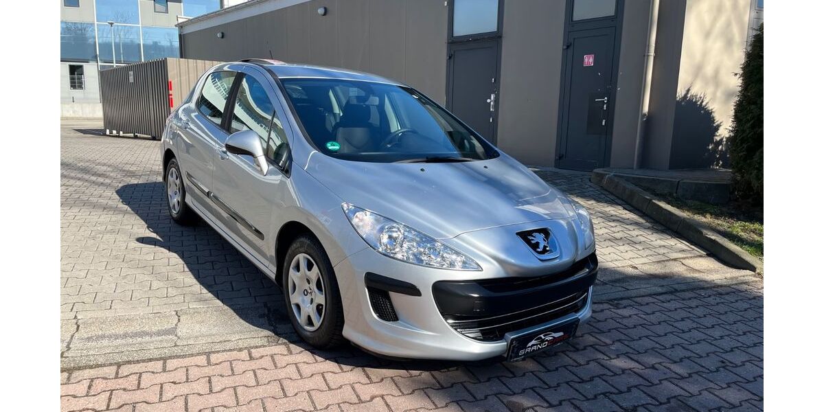 Peugeot 308 136.000 km 3.890 &euro; Leipzig 04155