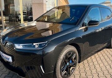 BMW iX 10.800 km 42.840 &euro; Eilenburg 04838