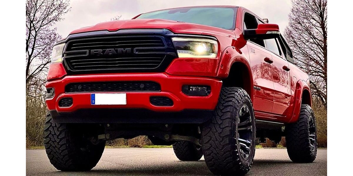 Dodge RAM 40.000 km 94.900 &euro; Pegau 04523