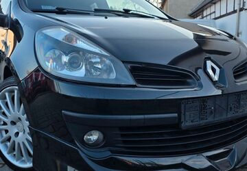 Renault Clio 124.500 km 3.799 &euro; Zwenkau 04442