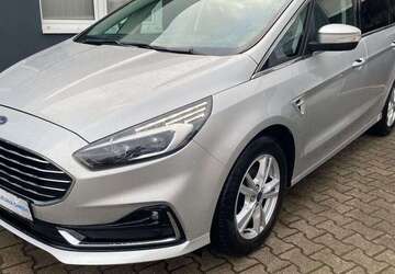 Ford S-Max 54.998 km 29.899 &euro; Leuna 06237