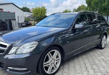 Mercedes-Benz E 220 187.000 km 12.880 &euro; Leipzig 04289