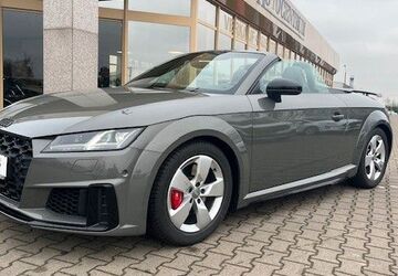Audi TTS 29.874 km 44.840 &euro; Eilenburg 04838