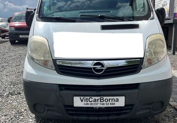 Opel Vivaro 200.383 km 2.699 &euro; Borna 04552