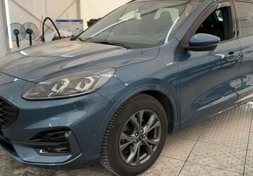 Ford Kuga 49.275 km 19.490 &euro; Leipzig 04347