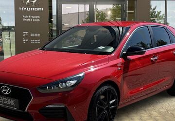 Hyundai i30 40.546 km 16.499 &euro; Leipzig 04178