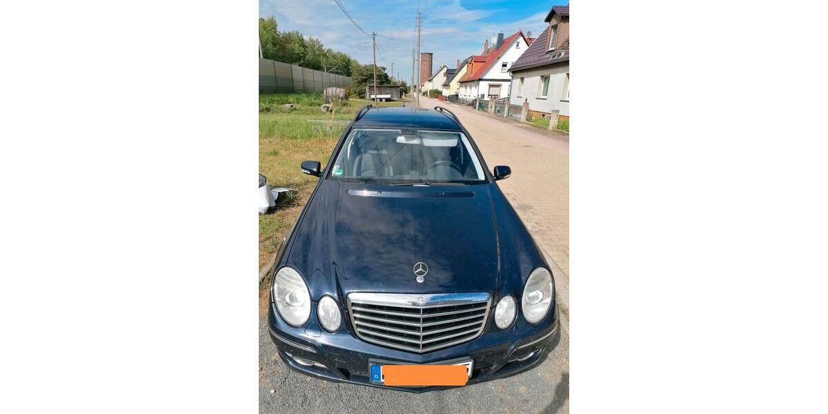 Mercedes-Benz E 220 270.999 km 4.499 &euro; Neukieritzsch 04574