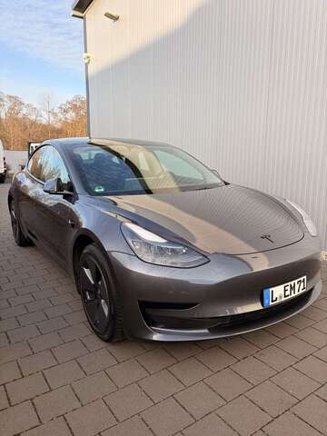 Gebrauchte Tesla Model 3