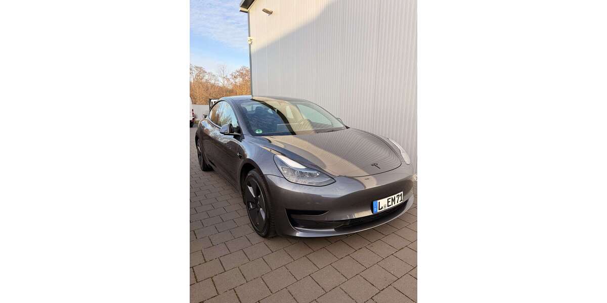 Tesla Model 3 44.000 km 27.999 &euro; Leipzig 04155