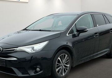 Toyota Avensis 106.809 km 8.999 &euro; Brehna 06796
