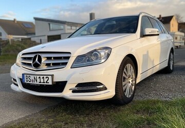 Mercedes-Benz 220 209.877 km 9.449 &euro; Leipzig 04109
