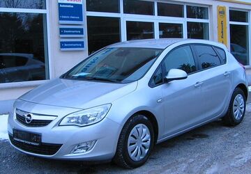 Opel Astra 97.019 km 5.895 &euro; Bad Lausick 04651