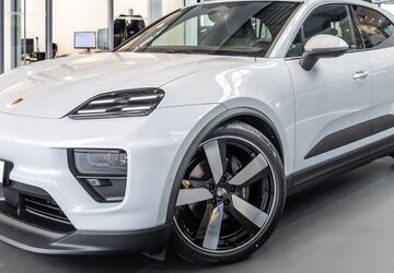 Porsche Macan 7.900 km 91.800 &euro; Leipzig 04356