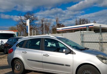 Renault Clio 196.051 km 1.799 &euro; Leipzig 04328