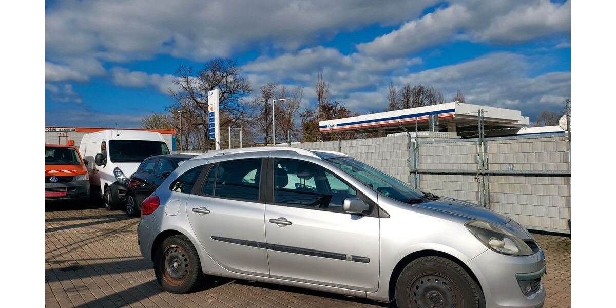 Renault Clio 196.051 km 1.799 &euro; Leipzig 04328