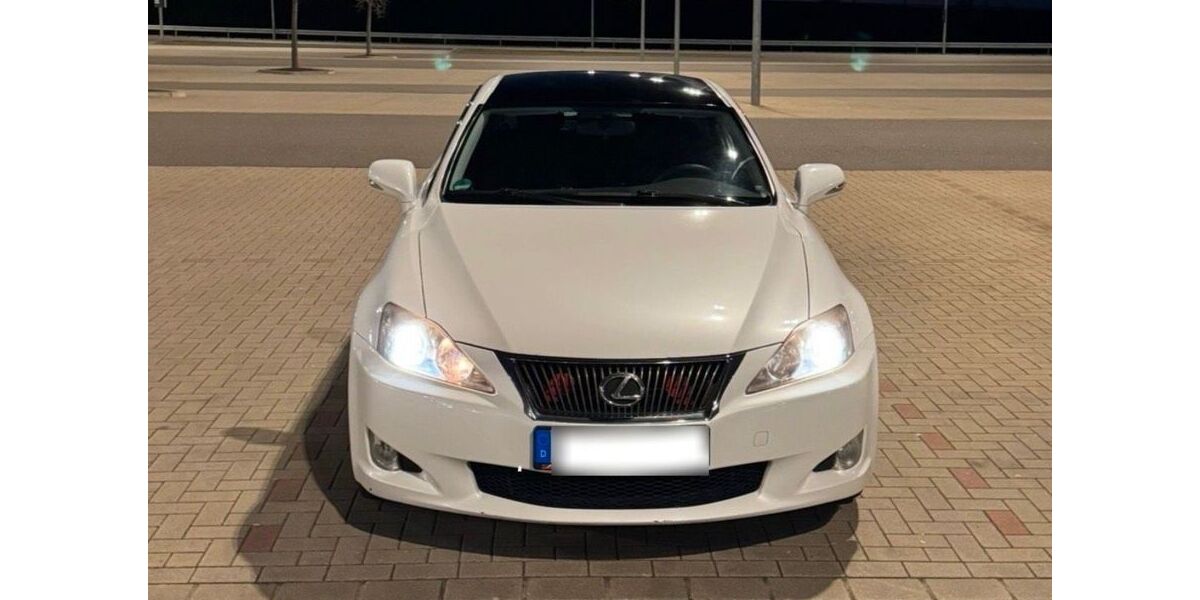 Lexus IS 220 273.000 km 4.500 &euro; Leipzig 04357
