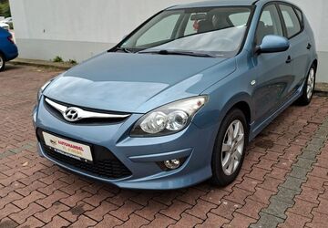 Hyundai i30 145.600 km 4.200 &euro; Borna 04552
