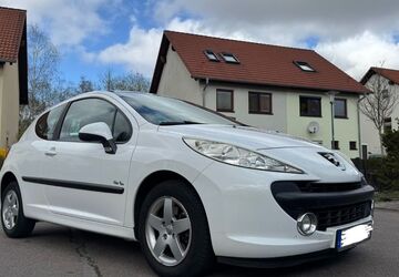Peugeot 207 120.200 km 2.300 &euro; Leipzig 04329