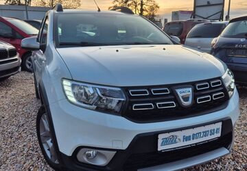 Dacia Sandero 50.000 km 9.900 &euro; Leipzig 04179