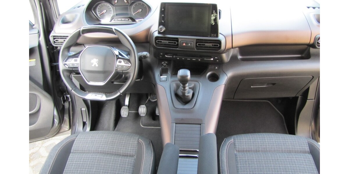 Peugeot Rifter GT-Line L2 53.975 km 19.990 &euro; Böhlen 04564