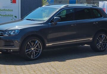 VW Touareg 183.200 km 13.000 &euro; Lützen 06686