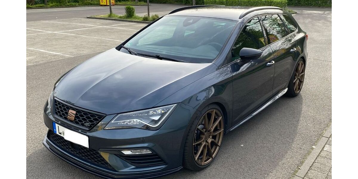 Seat Leon 84.000 km 23.700 &euro; Grimma 04668
