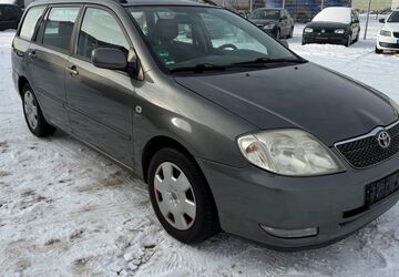 Toyota Corolla 212.944 km 3.500 &euro; Hohenmölsen 06679