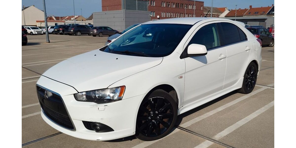 Mitsubishi Lancer 215.900 km 3.900 &euro; Leipzig 04159
