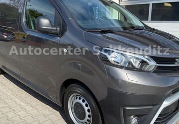 Toyota Proace (Verso) 162.000 km 13.991 &euro; Schkeuditz 04435
