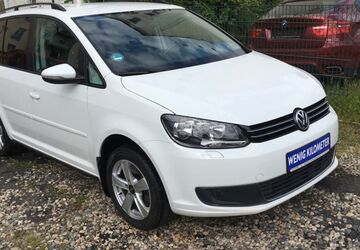 VW Touran 77.400 km 10.999 &euro; leipzig 04155