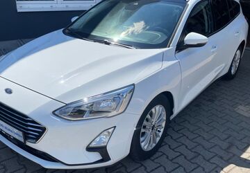 Ford Focus 53.998 km 17.699 &euro; Leuna 06237