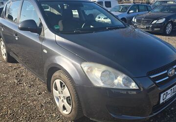 Kia ceed / Ceed 55.900 km 3.990 &euro; Taucha 04425
