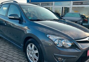 Hyundai i30 141.308 km 2.799 &euro; Leipzig 04328