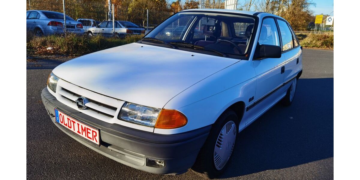 Opel Astra 57.600 km 2.000 &euro; Taucha 04425