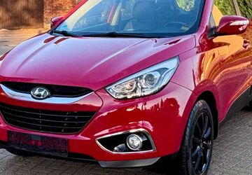Hyundai ix35 98.600 km 10.490 &euro; Schkopau / OT Wallendorf 06258