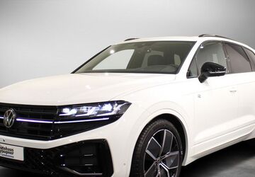 VW Touareg 22.433 km 71.222 &euro; Brandis 04821