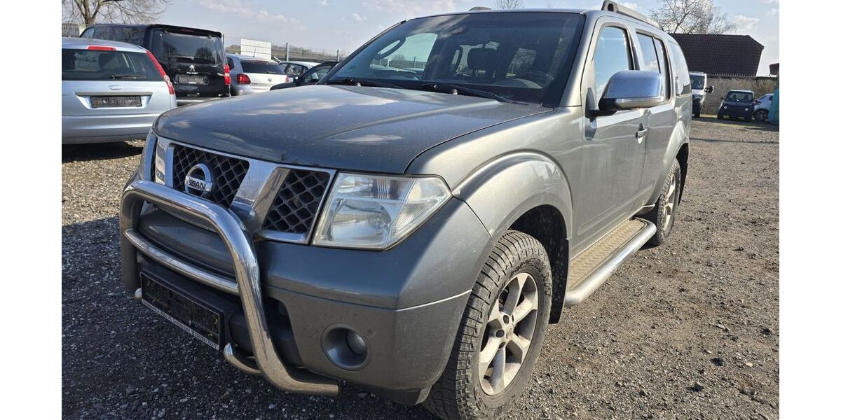 Nissan Pathfinder 536.453 km 3.700 &euro; Taucha 04425