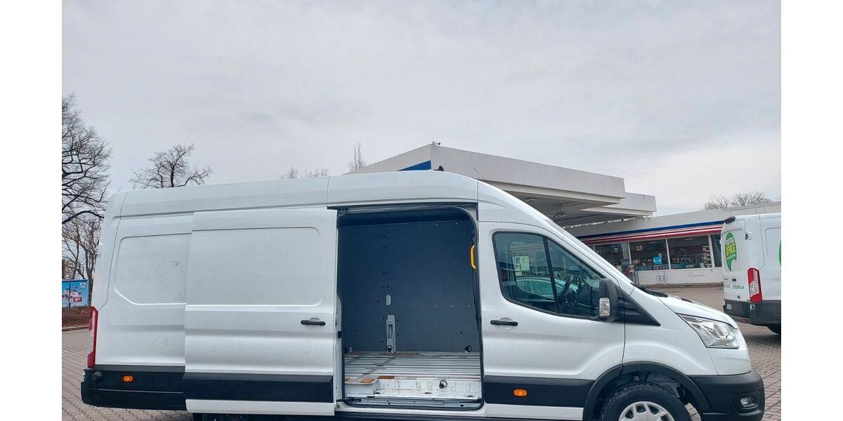 Ford Transit 141.518 km 15.999 &euro; Leipzig 04328