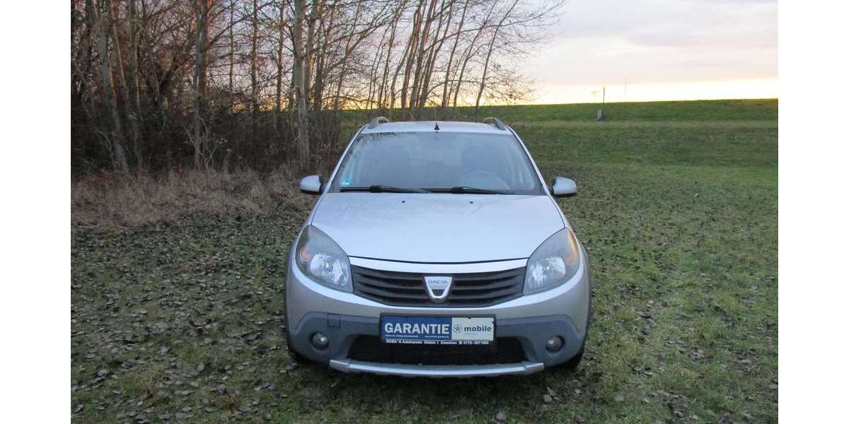 Dacia Sandero 92.000 km 5.800 &euro; Zwenkau 04442